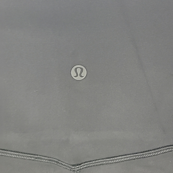 NWT Lululemon Nulu ™ Slim-Fit HR Skirt Size 4 Black - Picture 6 of 6